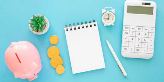 How to Budget and Save Money at the Same Time