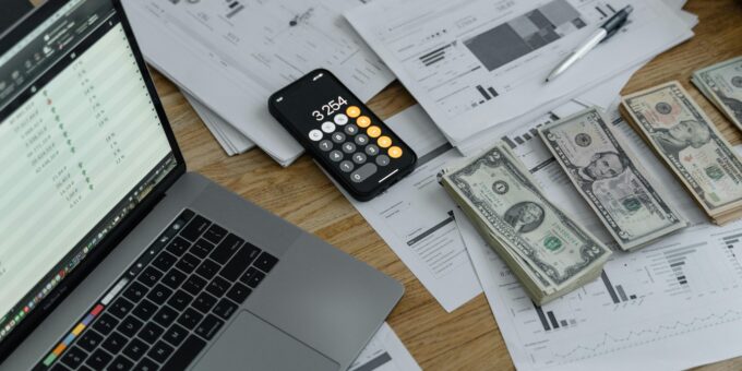 How to Budget Smartly in a Digital Economy