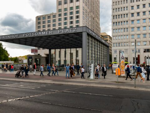 Make Extra Income Using Online Tools